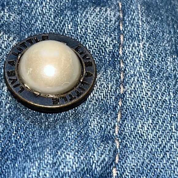 Vintage jean Jacket by Live A Little, Womens Size Medium, Pearl and Brass Button - Picture 8 of 16